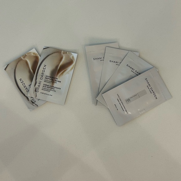 New! Set of 9- Shani Darden Skin Care Set - Picture 4 of 5